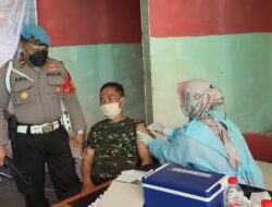 Hari Kedua Vaksinasi di Pasar Batu Akik Jatinegara, 85 Orang Berhasil  Divaksin