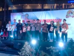 Pemberian Piagam Pencegahan Kejahatan Tawuran di Pademangan Diramaikan para Artis Stand Up Comedy dan Indonesia Idol