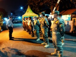 Antisipasi Guankamtibmas Malam Hari, Polisi dan Satpol PP Gelar Operasi Cipkon Bersama di Pasar Rebo 