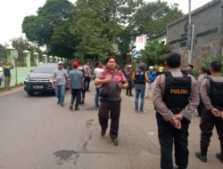 Polsek Jatinegara Lakukan Pengamanan Kegiatan Tabur Bunga di Kampus ITL Trisakti