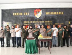 Surprise, Polisi Jakarta Timur Beri Kejutan ke TNI di Hari Jadi Ke – 78